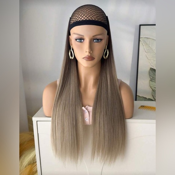 24 Inch Ombre Clip in Hair Extensions Brown to Light Blonde in Straight - Picture 10 of 10